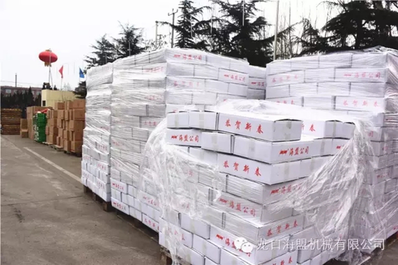 金雞獻禮，海盟員工發(fā)年貨啦！